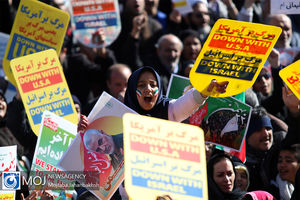 آغاز راهپیمایی ۲۲ بهمن در شهرستان های مختلف استان اصفهان