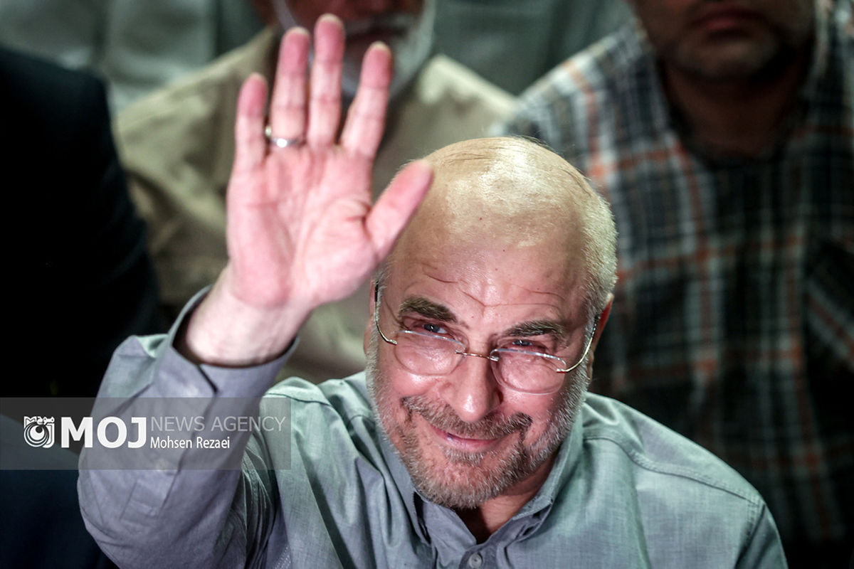 گردهمایی کارگران و بازنشستگان با حضور محمدباقر قالیباف