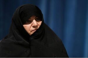 نگاه دولت با واقعیت جامعه متفاوت است/ دولت پشت درهای بسته تصمیم می گیرد