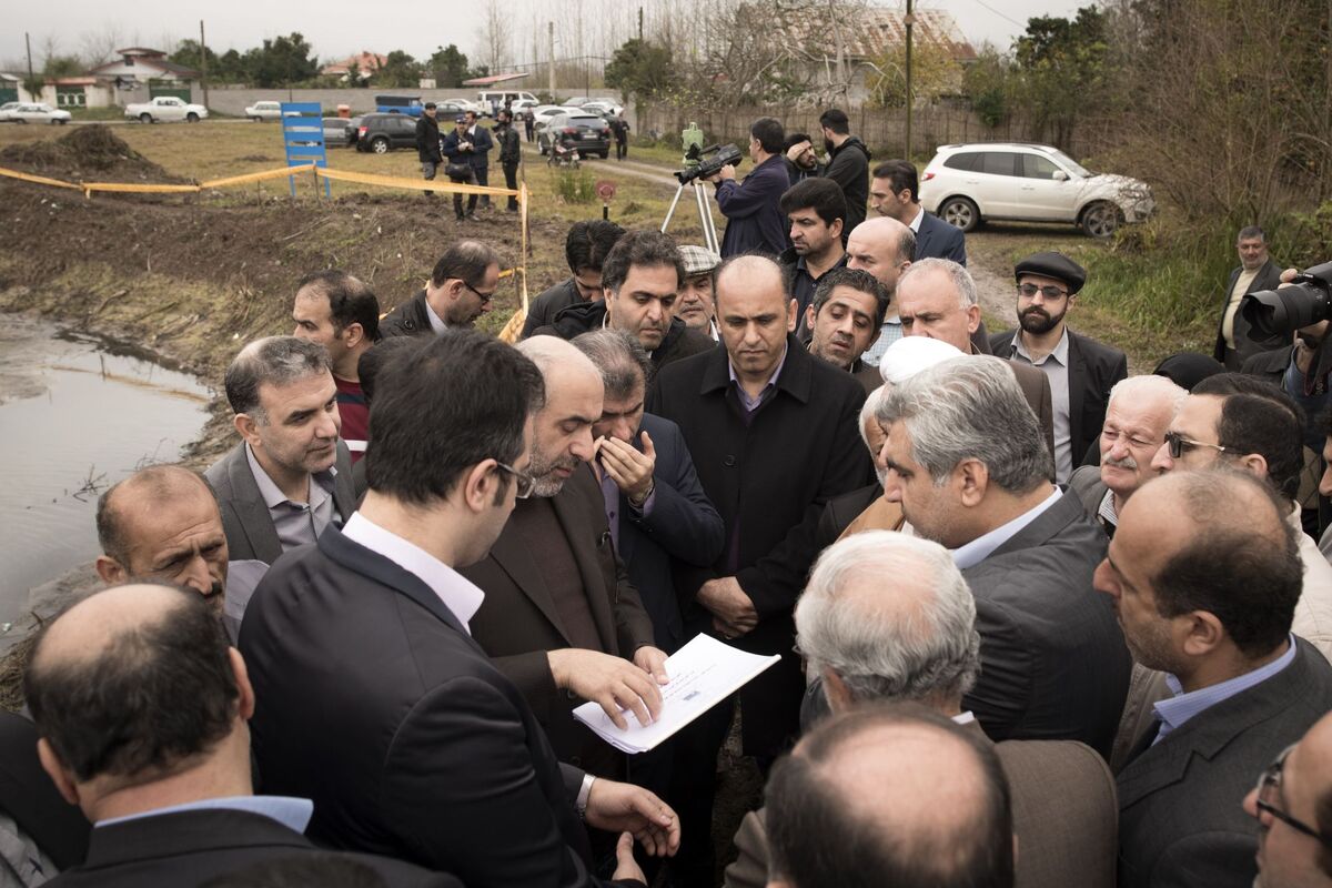 آغاز عملیات لایروبی آب‌بندان‌های بخش لشت‌نشاء شهرستان رشت