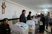 فقط مسوولان رأی‌گیری و ناظران نامزدها حق حضور در شعب را دارند