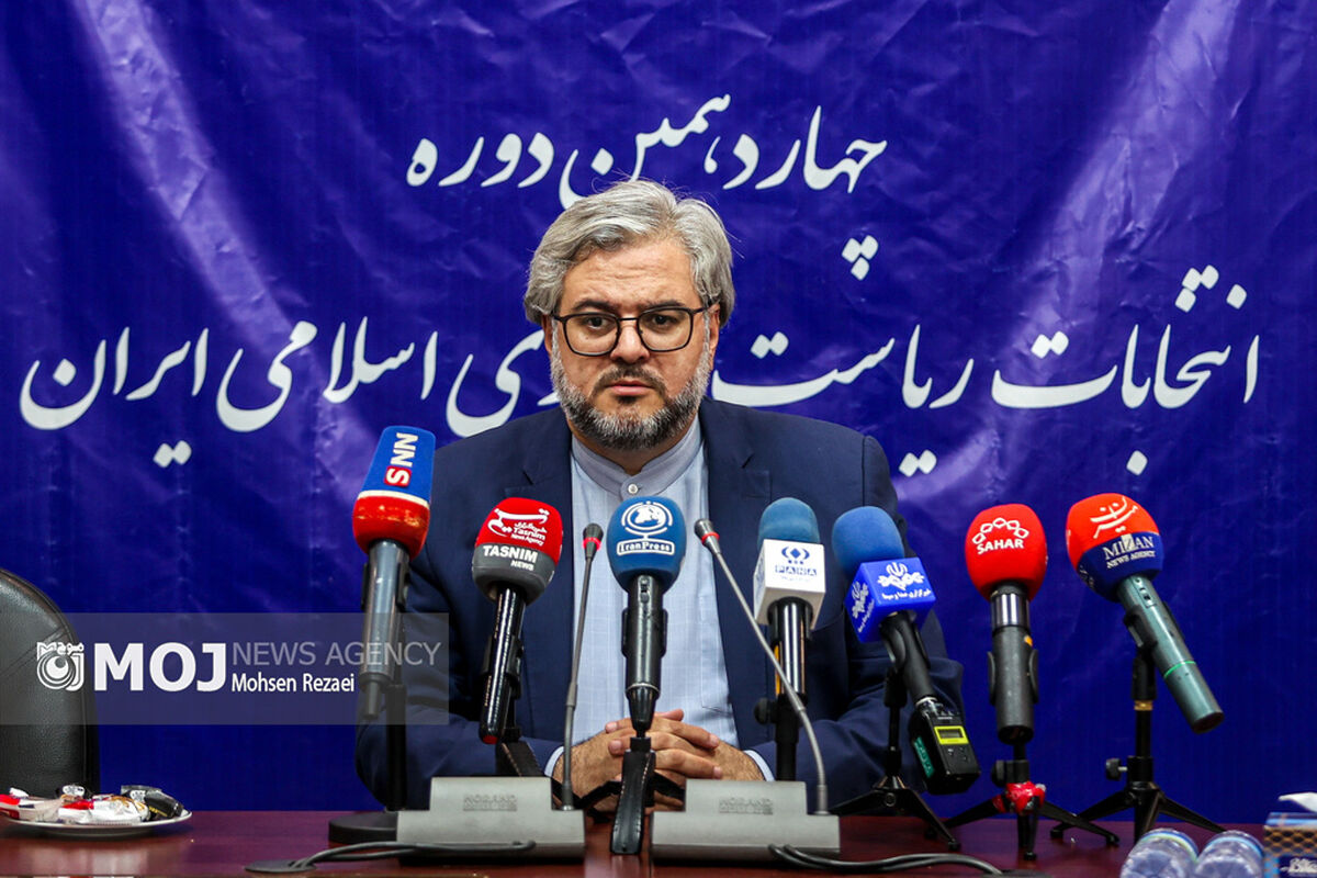 نشست مطبوعاتی علیرضا محمودی رئیس ستاد انتخابات خارج از کشور
