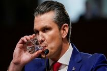 آیا "پیت هگست" در آستانه اخراج از دولت آمریکا است؟/ وقتی جنگِ ایران وزیر جنگ آمریکا را به بن‌بست می‌کشاند!