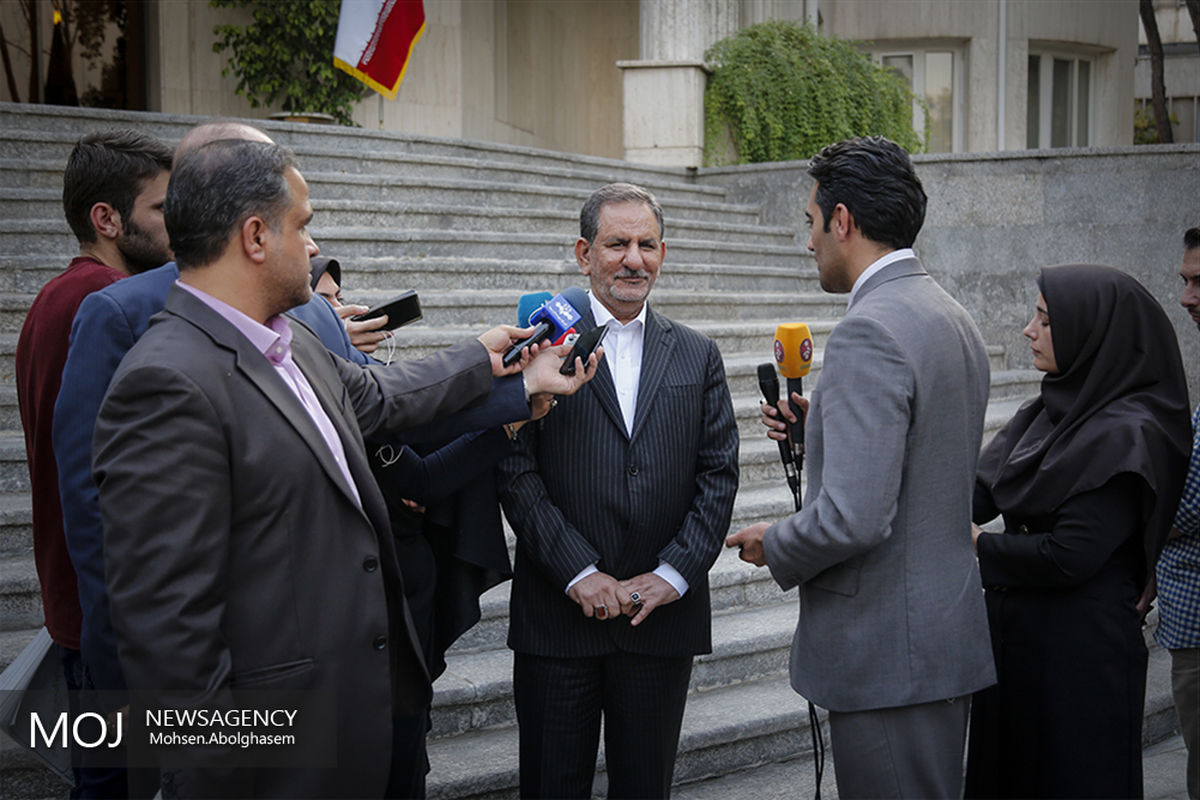 حاشیه اولین جلسه هیات دولت دوازدهم