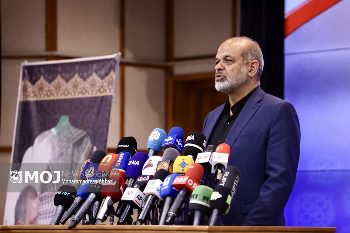 حضور وزیر کشور در ستاد انتخابات و آغاز به کار فرایند ثبت نام چهاردهمین دوره ریاست جمهوری