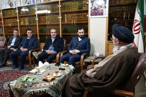 روحیه ما تا زمانی که دنبال جلب نظر غرب باشیم، اسلامی نخواهد شد
