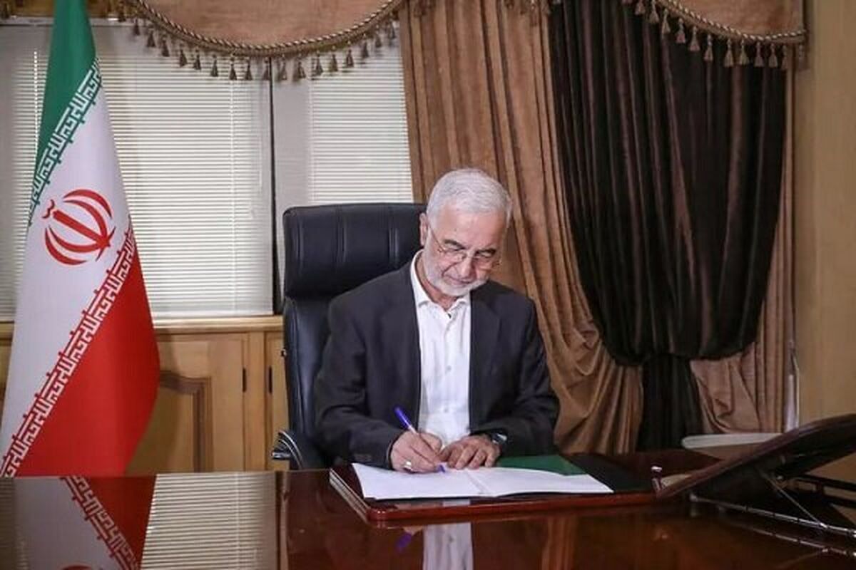اسکندر مومنی وزیر کشور