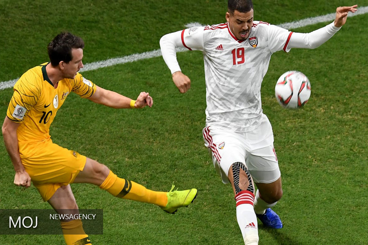 دیدار تیم‌های ملی فوتبال امارات و استرالیا