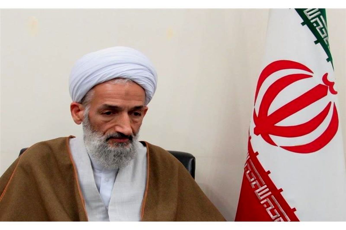 آیت الله لائینی امام جمعه ساری