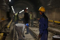 دشمن از مشکلات کارگری سوء استفاده می‌کند