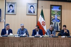 بهره وری و ارزش افزوده معادن استان فارس در همین استان به کار گرفته شود/ بیش از 90 درصد خاک نسوز کشور در استان فارس استخراج می‌ شود