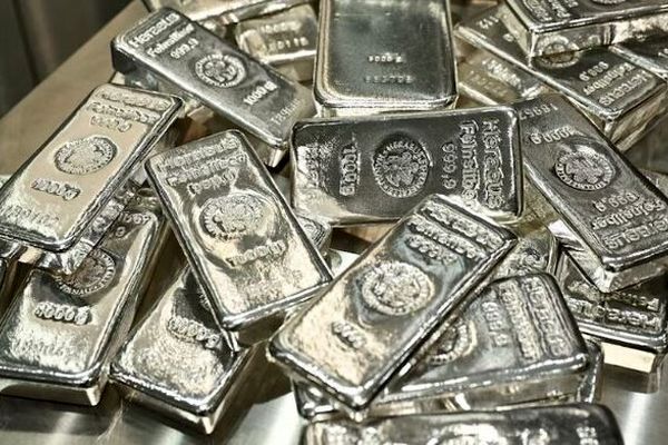 قیمت جهانی نقره به ۱۱۰ دلار رسید