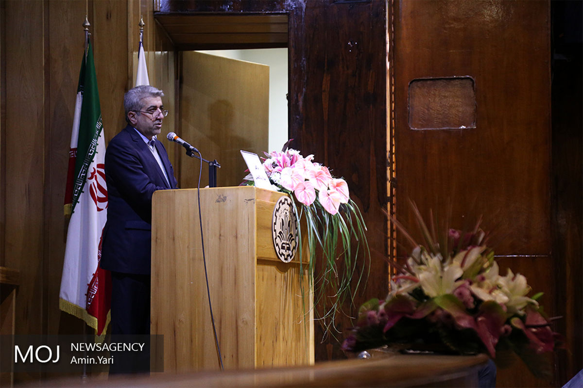 اردکانیان/ کنفرانس فارغ التحصیلان دانشگاه شریف