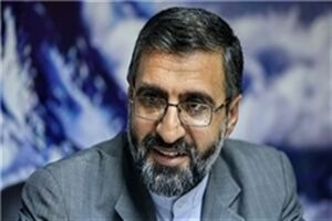 عکس یادگاری با زندانی سیاسی دهن کجی به نظام است