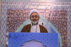 طمع در مسؤولیت خطرناک است/مسؤولان خود را خادم مردم بدانند