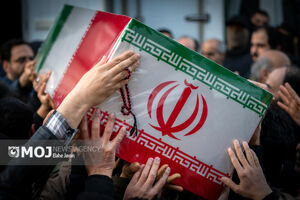 پیکر شهیدان لاریجانی و سلیمانی همزمان با تشییع شهدای ناوشکن دنا تشییع می‌شود