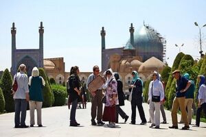گردشگران زیارتی کشورهای همسایه درآمدی برای کشور تولید نمی‌کنند