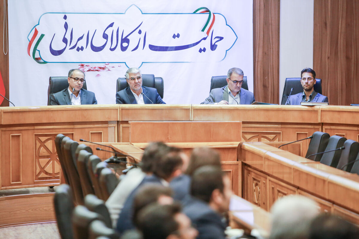 استاندار فارس در جلسه کارگروه اشتغال استان فارس
