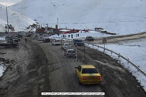 ترافیک وسایل نقلیه در محورهای چالوس و آزادراه تهران - شمال