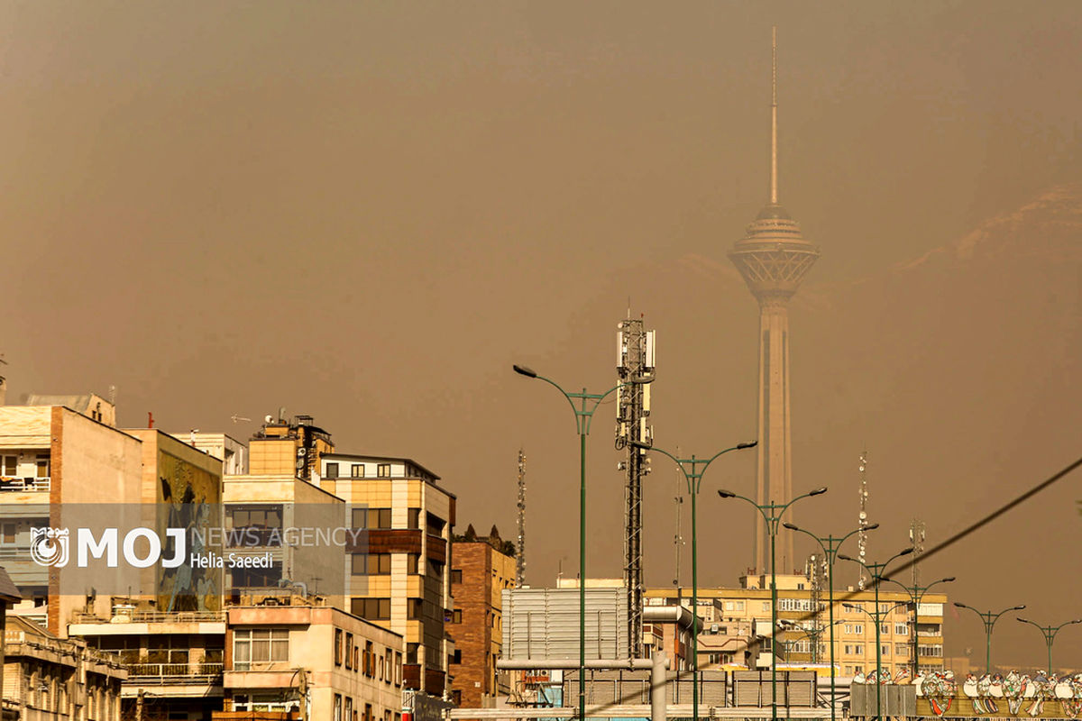 روزهای پر ترافیک آلوده  شهر تهران