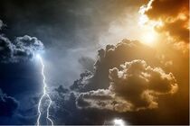 رگبار شدید، صاعقه و تگرگ در راه استان