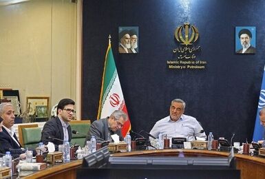 بررسی روند بازسازی تأسیسات آسیب‌دیده پارس جنوبی در شورای معاونان وزارت نفت