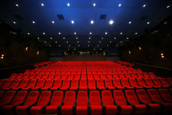 سالن‌های سینما در سراسر کشور مشغول به فعالیت هستند