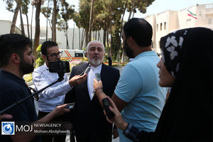 هیچ زمانی به هیچ یک از مراجع تقلید نامه ای ننوشته ام