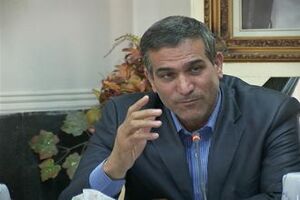تناقض میان تعریف خط فقر و تعیین حقوق کارگران/رئیس جمهور از هزینه های آموزش مدارس دولتی خبر ندارد