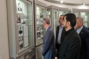 وزیر فرهنگ به مفاخر فرهنگی و بازدید از میراث تاریخی قرقیزستان ادای احترام کرد