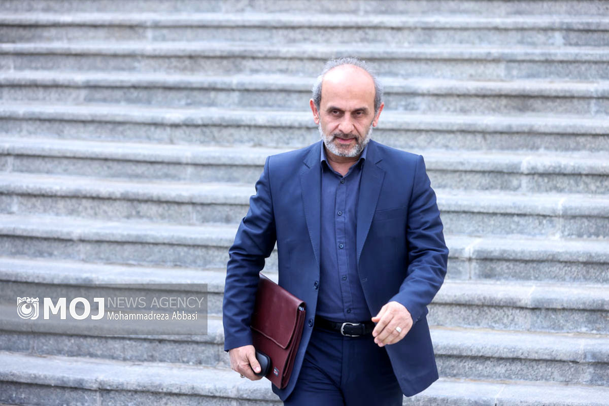 حاشیه جلسه هیات دولت - ۲ آبان