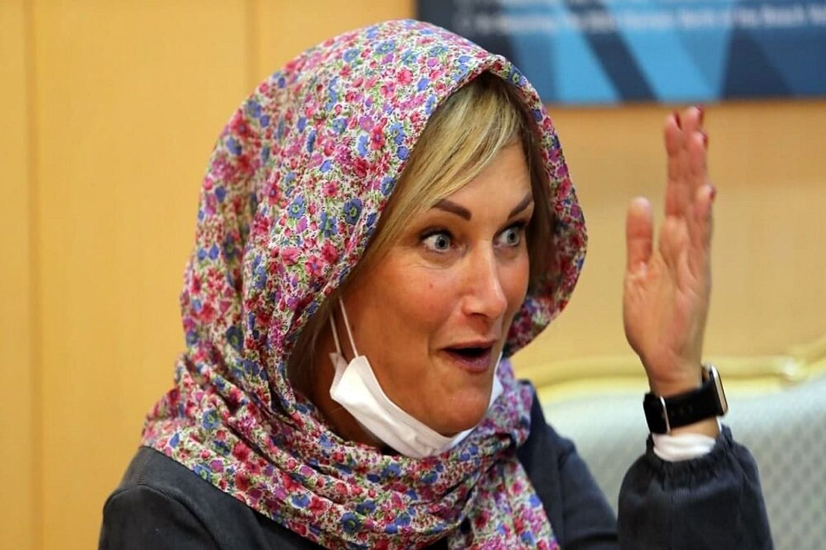 الساندرا کمپدلی