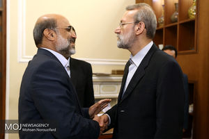 دیدار رییس سازمان صدا و سیما با علی لاریجانی