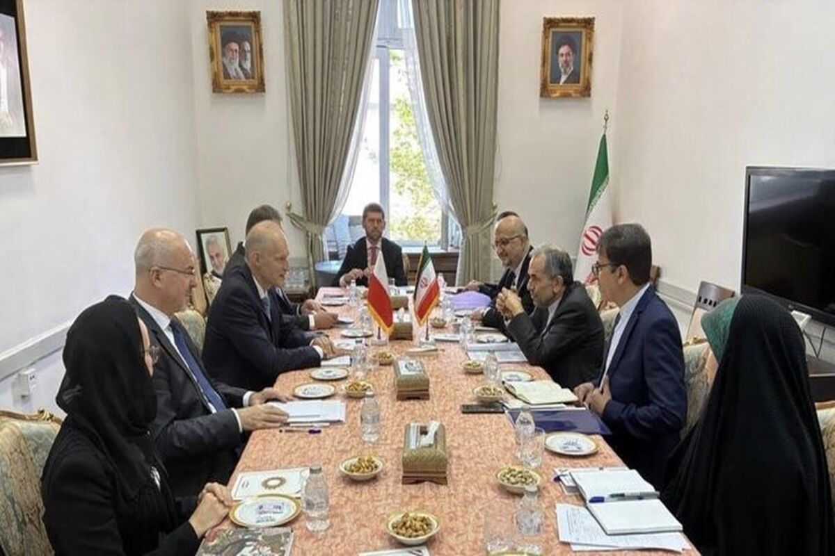 ایران و لهستان