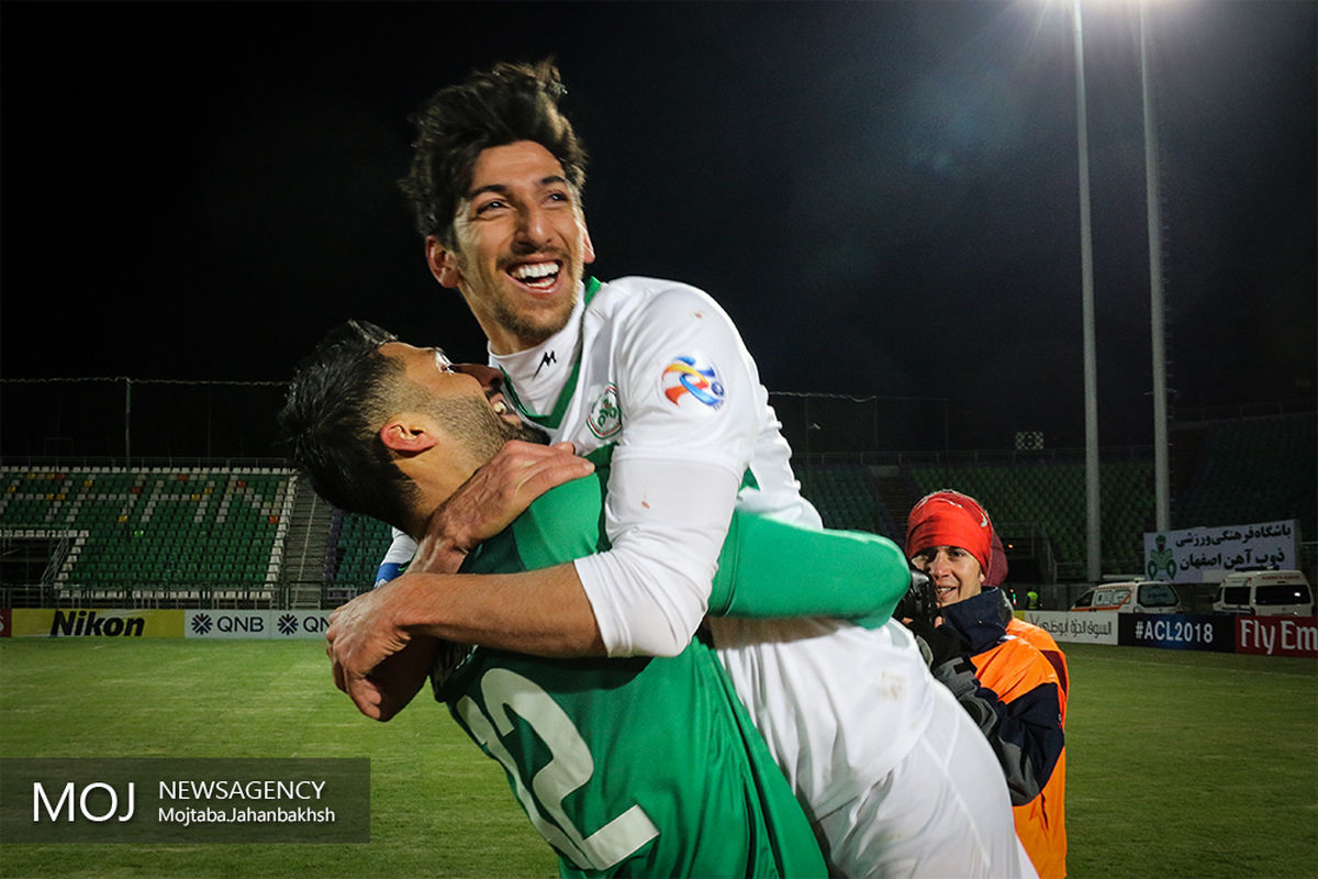 دیدار تیم های فوتبال ذوب آهن ایران و آیزاول هند