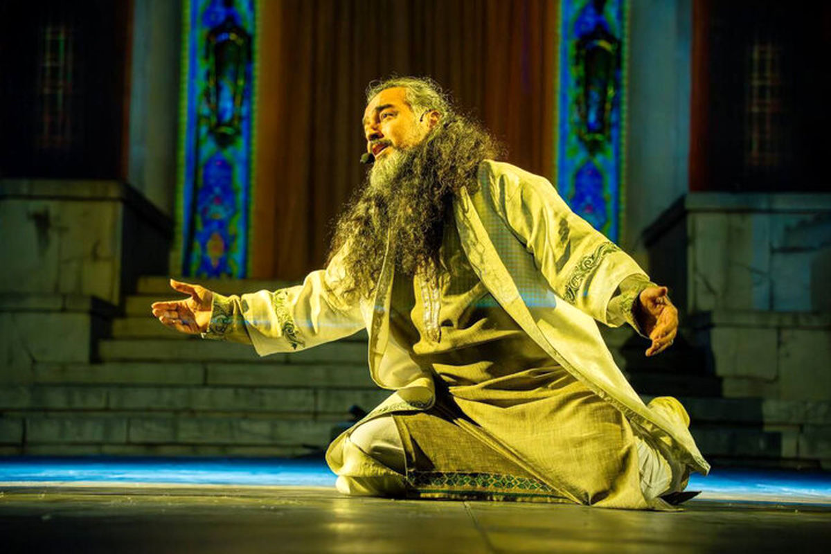 پرواز همایی