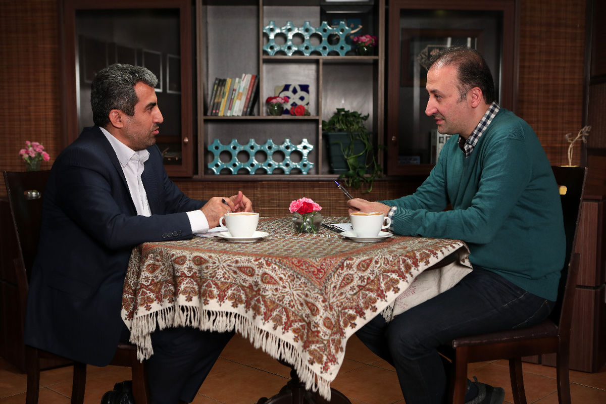 محمد دلاوری در مدیر مسئول