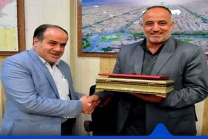 ارایه بودجه ۱۴۰۲ شهرداری در پارلمان شهر نجف آباد