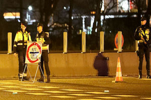 فرانسه 100000 نیروی امنیتی را برای کنترل ویروس کرونا مامور کرد