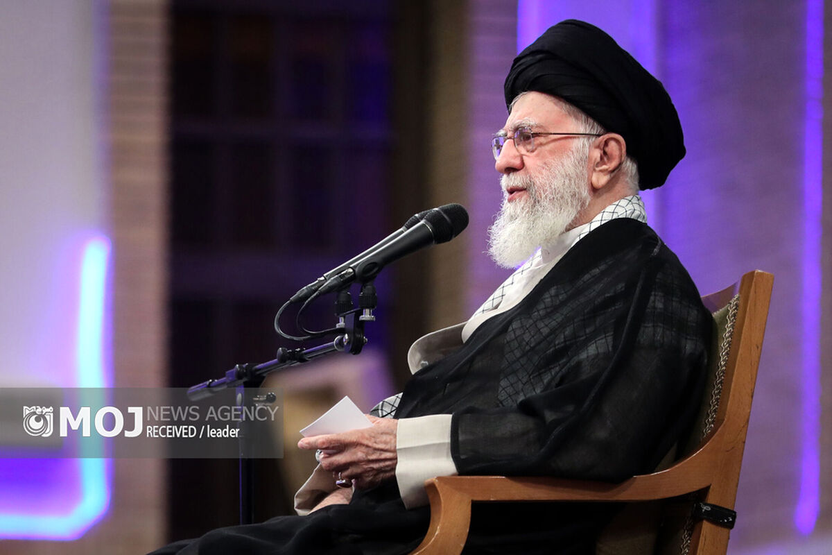 مراسم بزرگداشت شهید رئیسی و شهدای خدمت با حضور رهبر انقلاب اسلامی