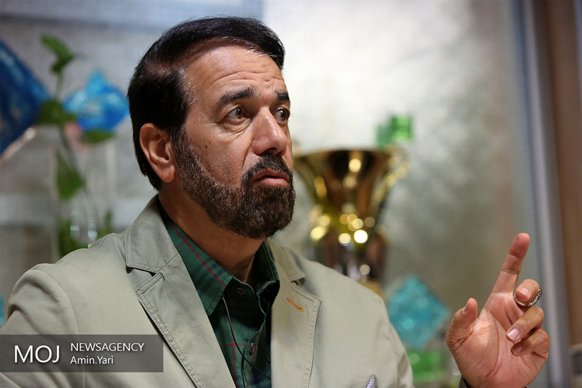 دکتر محمودرضا امینی مدیر عامل موسسه مرور وقایع جهان