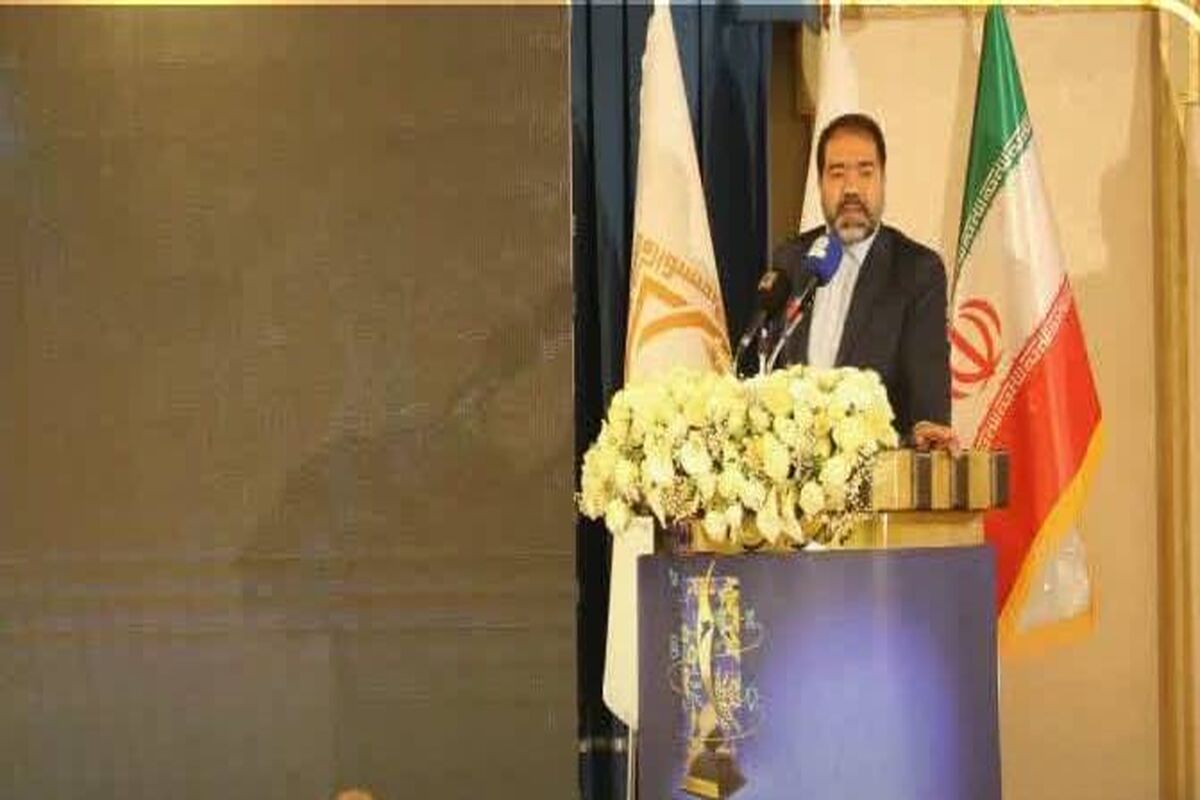 استاندار اصفهان جشنواره شیخ بهخایی