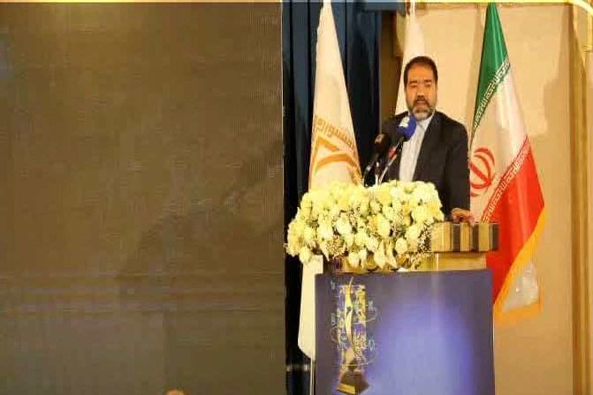 استاندار اصفهان جشنواره شیخ بهخایی