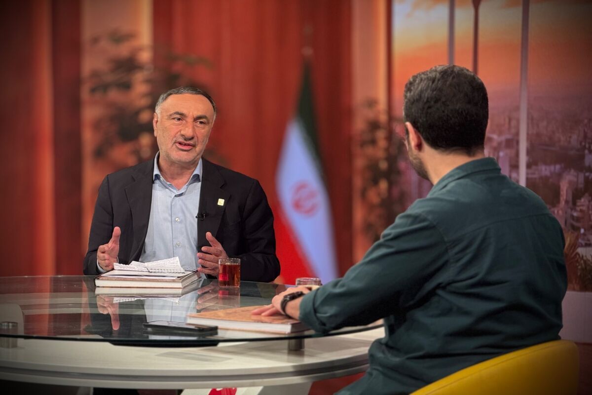 رئیس سازمان نقشه برداری 
