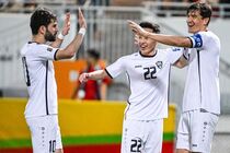 تیم ملی ازبکستان از سد هنگ کنگ عبور کرد