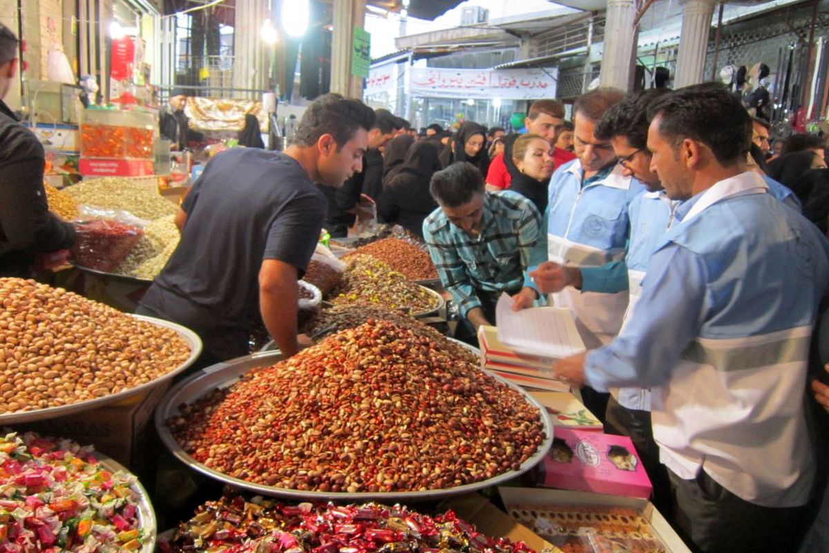 اصفهان- نظارت بهداشتن بر موادغذایی