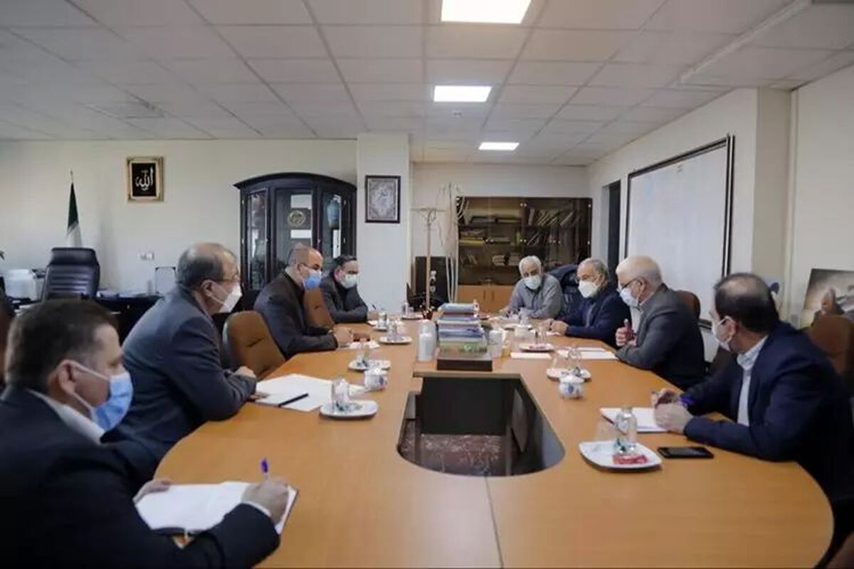 معاون توسعه مدیریت و منابع وزارت کشور