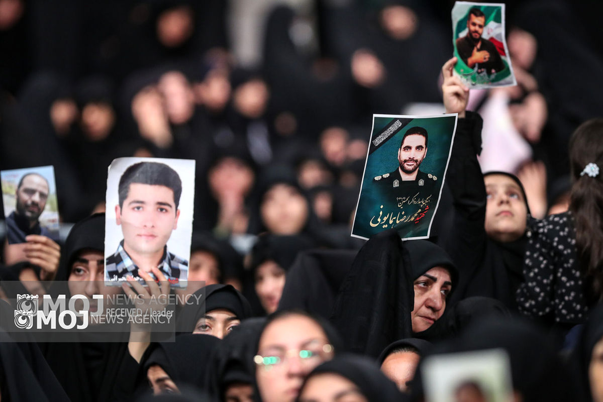 مراسم بزرگداشت شهدای جنگ تحمیلی اخیر با حضور هبر انقلاب اسلامی