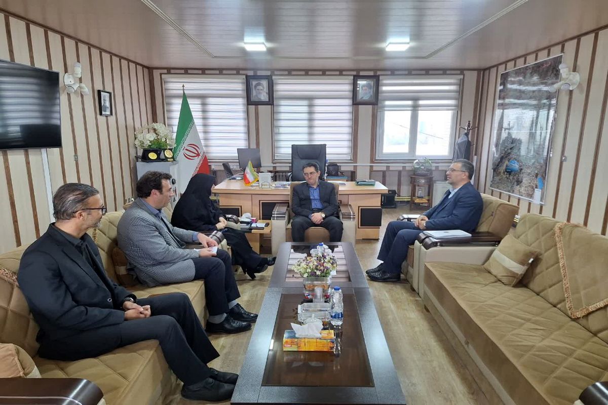 فرزاد قلندری