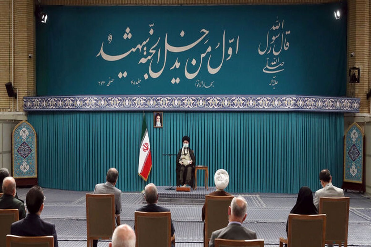 رهبر انقلاب